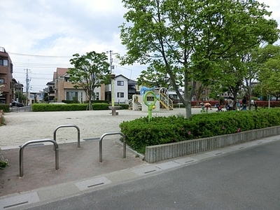 park. 600m until Chozo 1-chome Park (park)