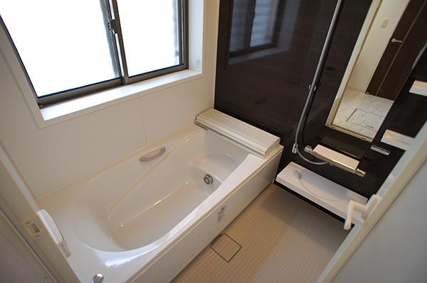 Bathroom. Indoor (10 May 2013) Shooting Building 2