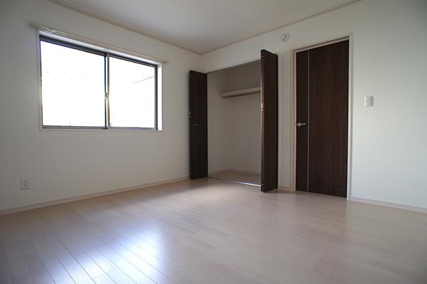 Non-living room. Indoor (10 May 2013) Shooting Building 2