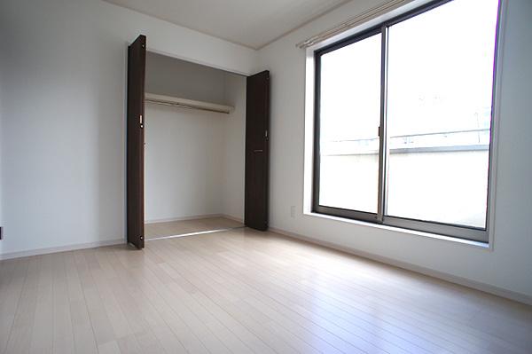 Non-living room. Indoor (10 May 2013) Shooting 1 Building