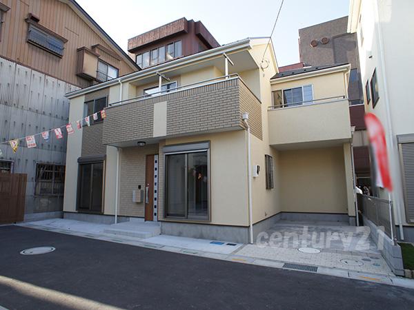 Local appearance photo. Local (10 May 2013) Shooting Building 3