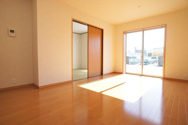 Living. Indoor (11 May 2013) Shooting Building 3