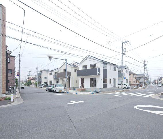 Sale already cityscape photo. Sale already the city average