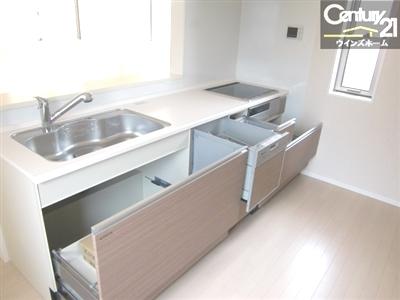 Kitchen. Building 2 It is safe can have face-to-face kitchen small children the conversation is lively