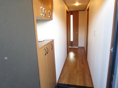 Entrance. Yes shoe box