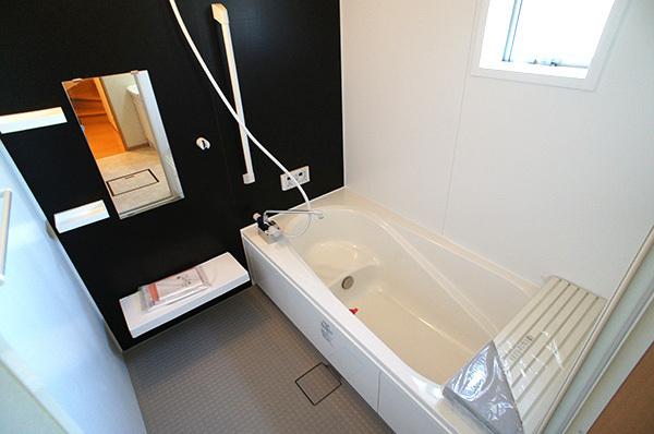 Bathroom. 1 Building