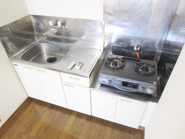 Kitchen. Separate reference is a picture