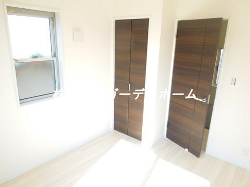 Other introspection. Station 10-minute walk ・ shopping, Good location designer House of the popularity of public institutions close, Floor heating, Dishwasher, Please visit Grenier is attractive same day ・ Immediate Available