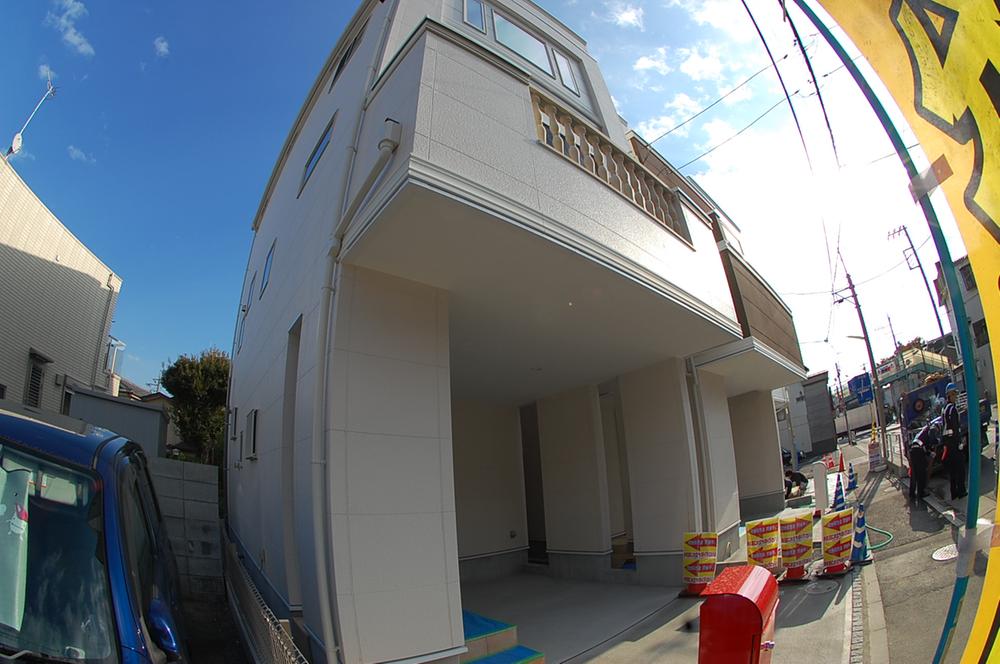 Local appearance photo. A Building