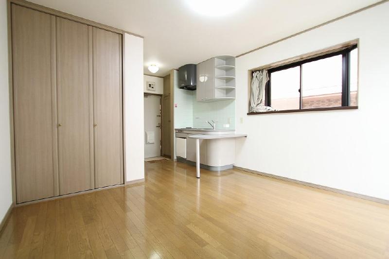 Other room space. There is storage also enough