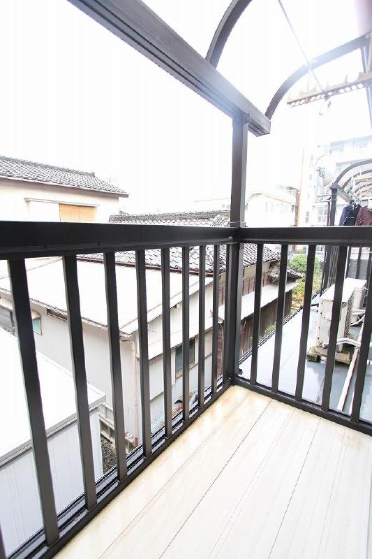 Balcony. Balconies with a roof It is also nothingness panic even if it rains