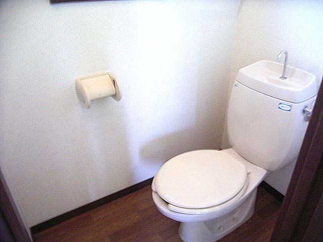 Toilet. bus ・ Toilet another property!