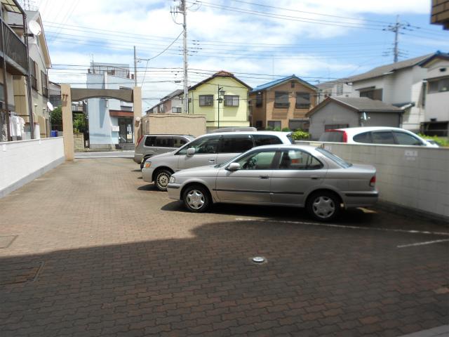 Parking lot