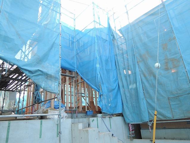 Local appearance photo. Local (11 May 2013) Shooting