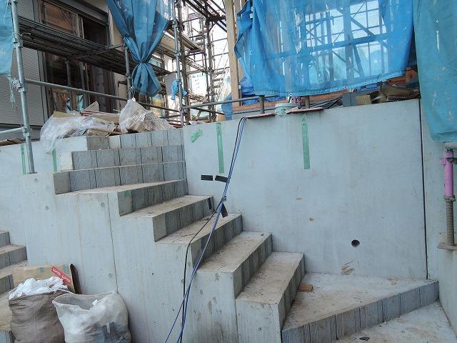 Local appearance photo. Local (11 May 2013) Shooting