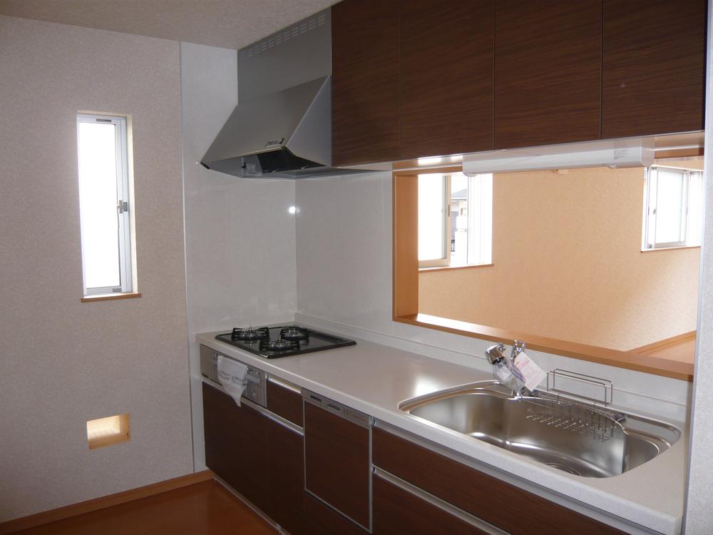 Kitchen. Indoor (10 May 2013) Shooting