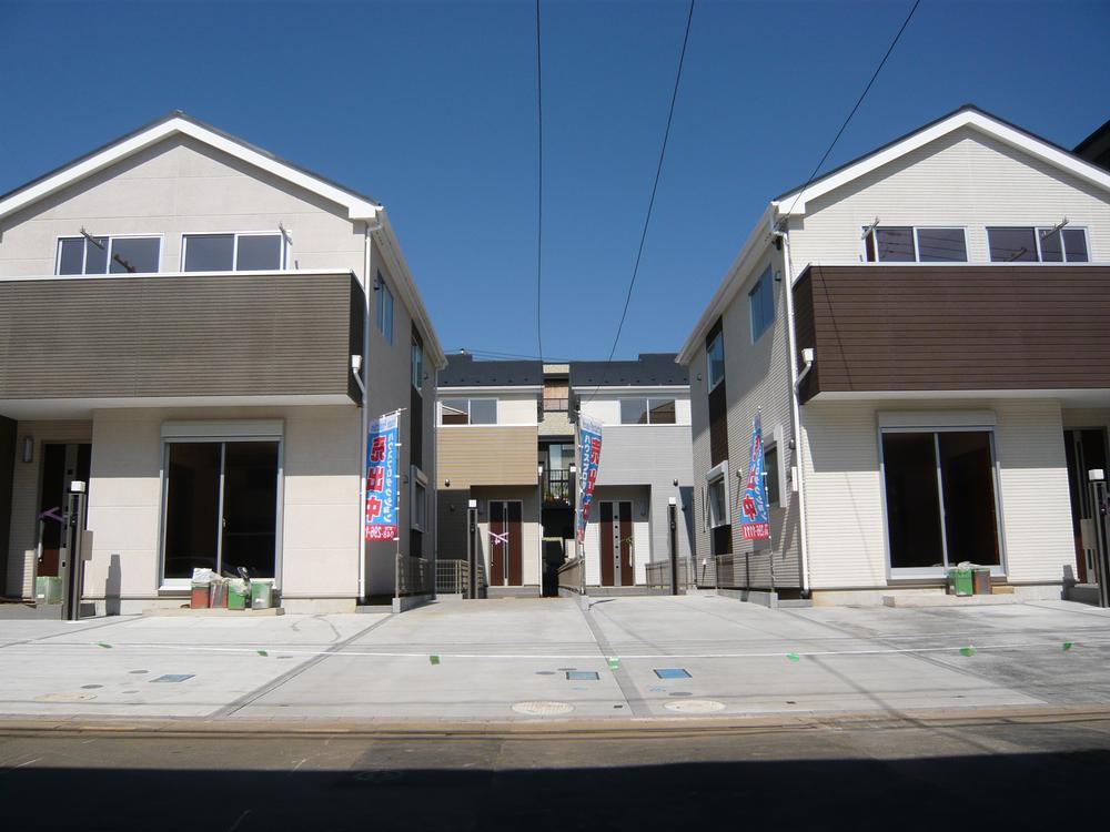 Local appearance photo. Local (10 May 2013) Shooting