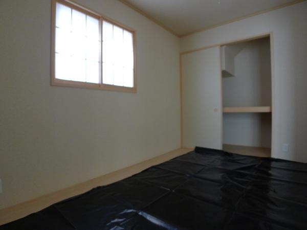 Non-living room. Building 3