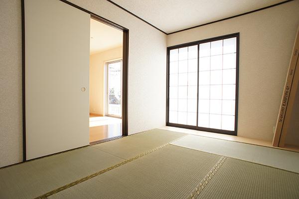 Non-living room. (1 Building)