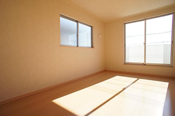 Non-living room. (1 Building)