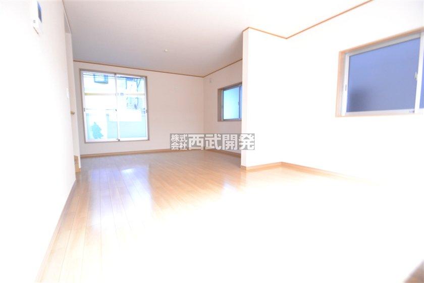 Living. Living room of this is 21 Pledge It is really wide