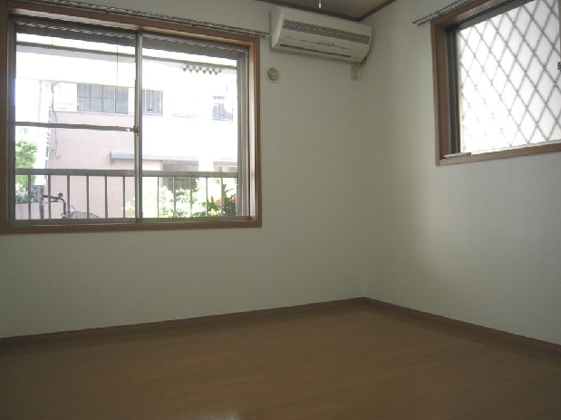 Living and room. Corner room two-sided lighting