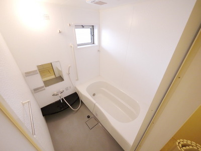 Bath.  ※ The photograph is the same manufacturer Building Construction example