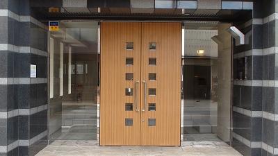 Entrance. Common areas auto lock Elevator Courier BOX Internet-enabled