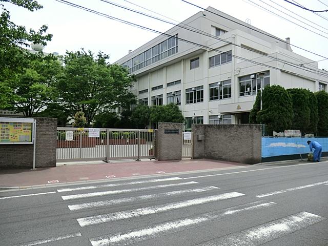 Primary school. 720m until Kawaguchi Municipal Higashiryoke Elementary School