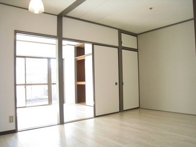 Living and room. Bright rooms that white was the keynote