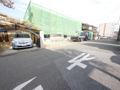 Entrance. Under construction