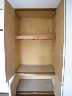 Receipt. Storage space