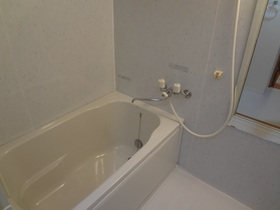 Bath. Reheating function with bus! 