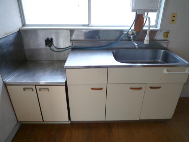 Kitchen. You can install the gas stove 2-neck. 