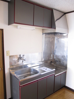 Kitchen. Kitchen engine color accents worked