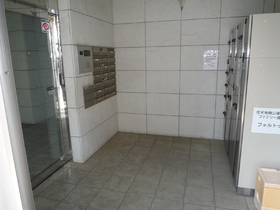 Entrance. There Delivery Box ☆