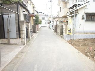 Local photos, including front road. Local (12 May 2013) Shooting