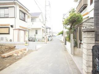 Local photos, including front road. Local (12 May 2013) Shooting