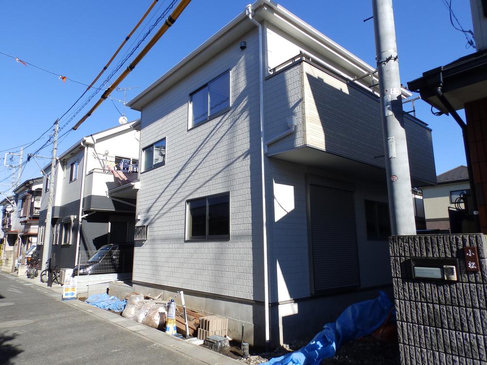 Local appearance photo. Local appearance photo (December 2013 shooting) There are car spaces