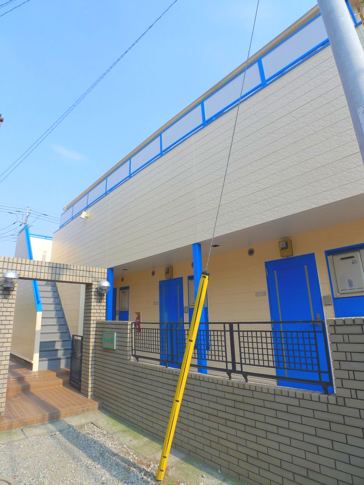 Building appearance. Exterior renovated!