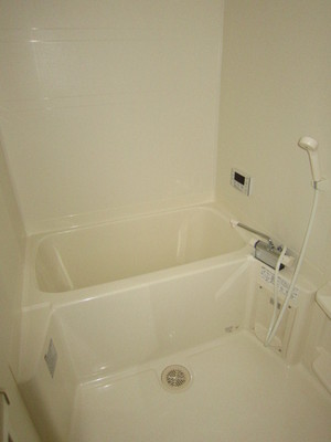 Bath. Reheating function with bathroom