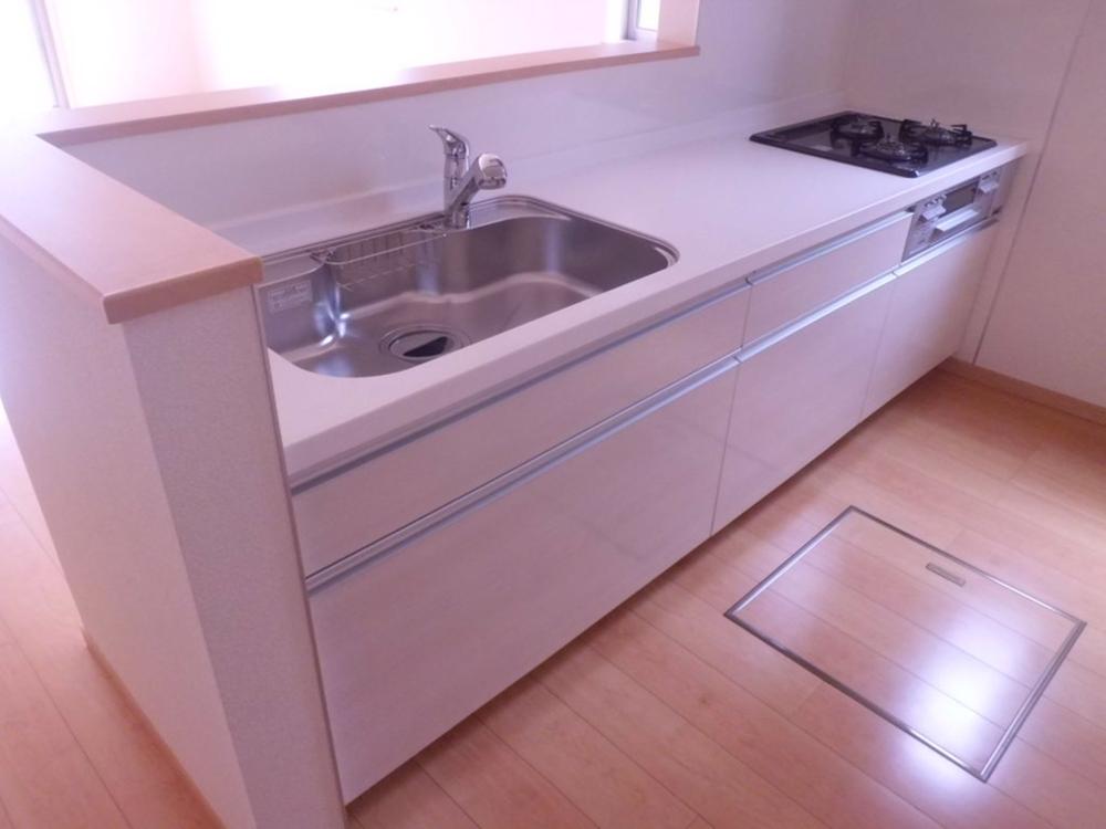 Same specifications photo (kitchen). Same specifications