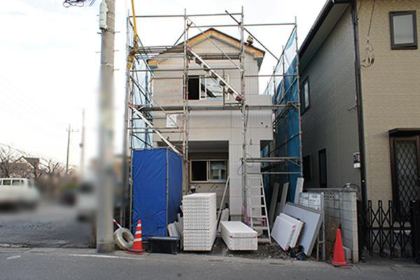 Local appearance photo. Local (12 May 2013) Shooting