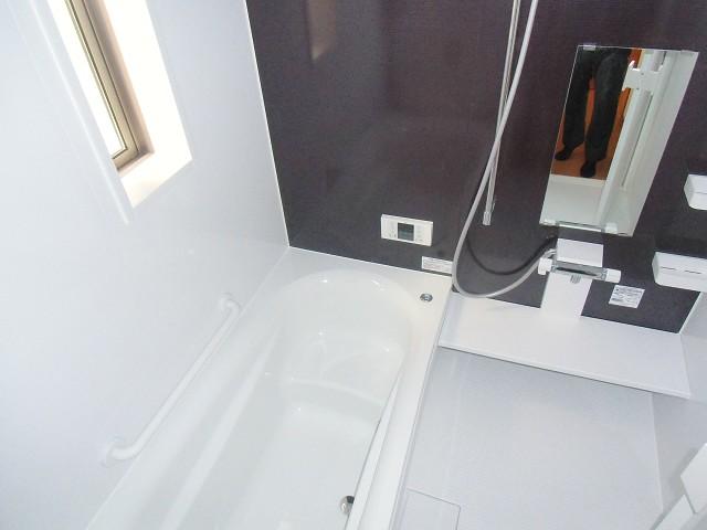 Bathroom. Indoor (December 5, 2013) Shooting