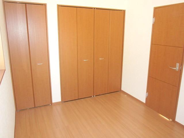 Non-living room. Indoor (December 5, 2013) Shooting