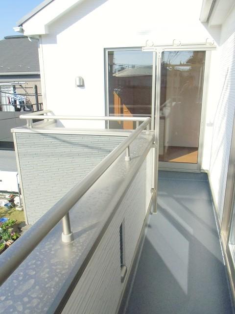 Balcony. Local (December 5, 2013) Shooting