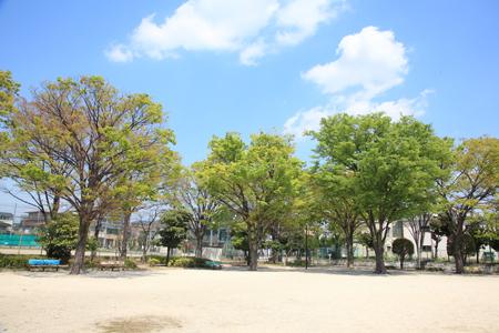 park. 683m until Yanagizaki park