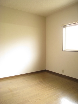 Living and room. Day good Western-style