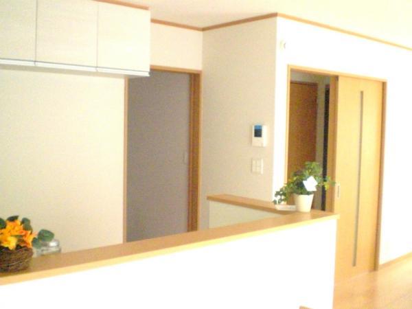 Living. Furniture that is reflected in the photograph ・ Small parts are not included in the sale. 