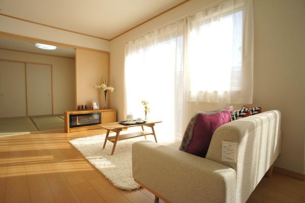 Living. LDK also increases likely relaxation time of family reunion Indoor (11 May 2013) Shooting